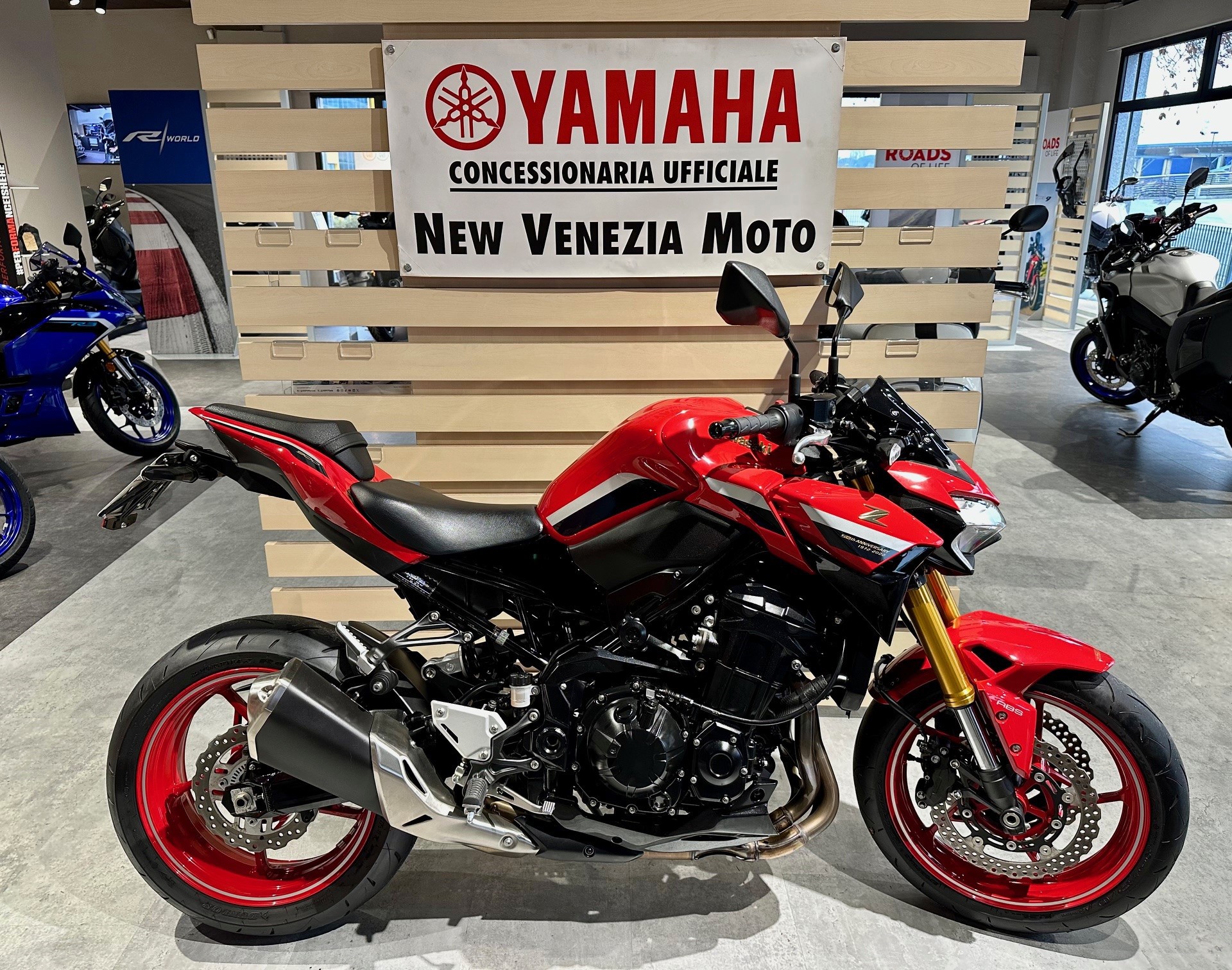 Kawasaki Z Red Th Annivarsary Usata Disponibile A Ve