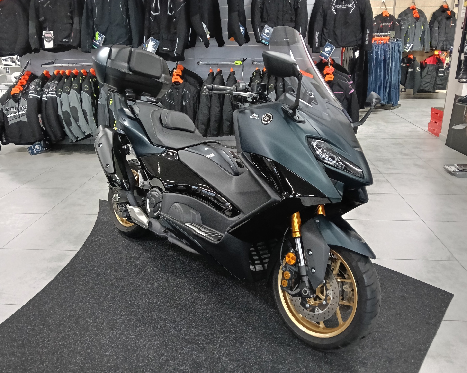 Yamaha T Max Petrol Tech Max Usata Disponibile A Cn