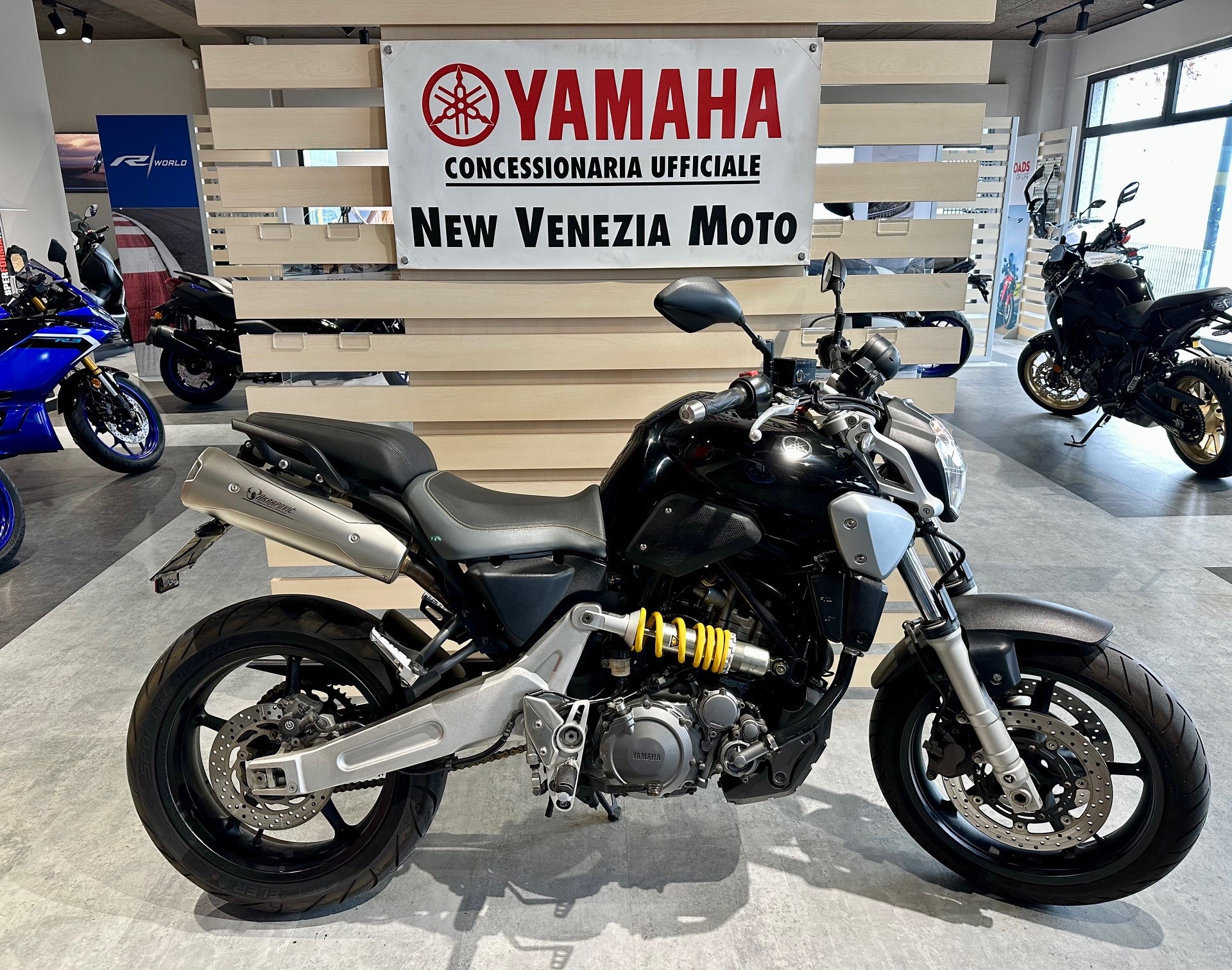 Yamaha Mt Nero Abs Usata Disponibile A Ve