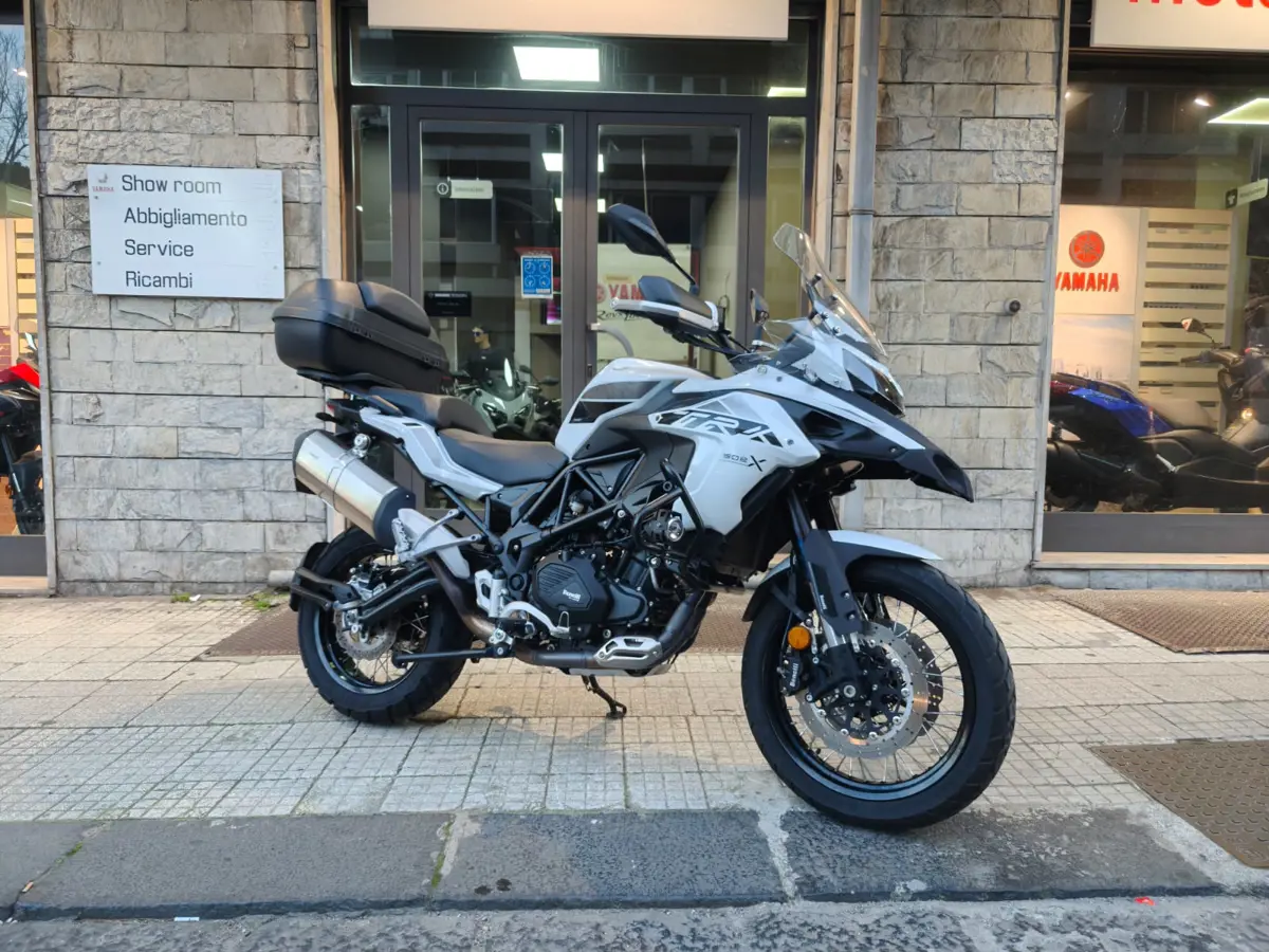 Motorshow srl Benelli TRK usata 1.jpeg