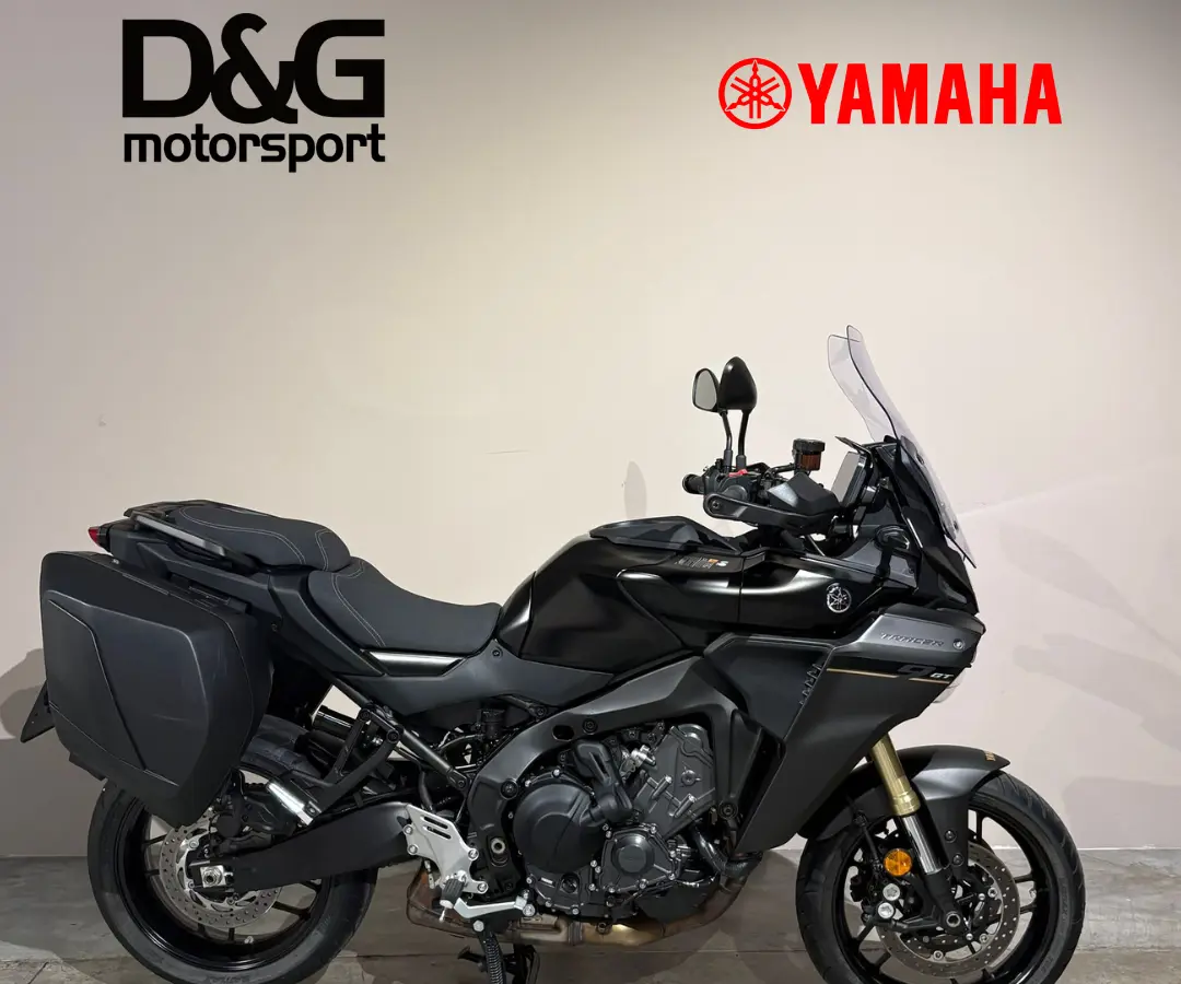 YA MODELLO_FOTO USATI (4).png