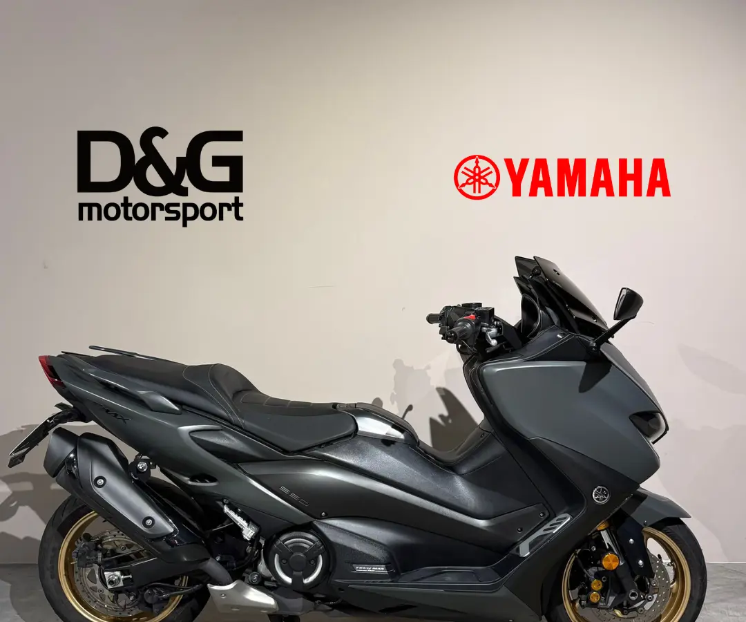 YA MODELLO_FOTO USATI (5).png