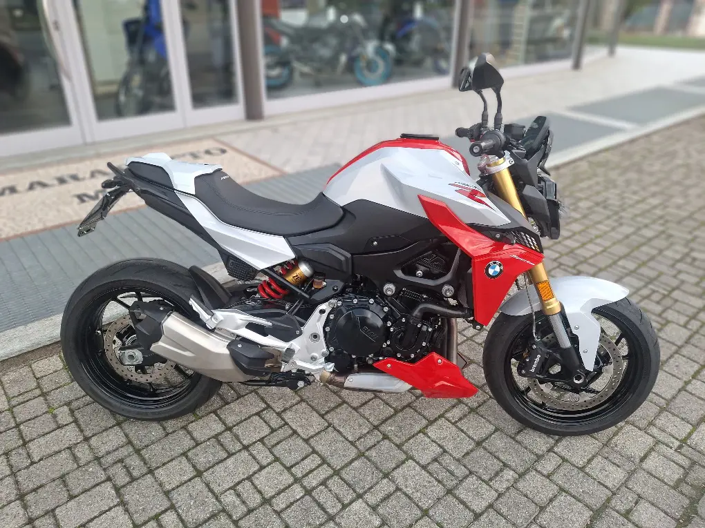 BMW F 900 R SPORT 2021.jpg