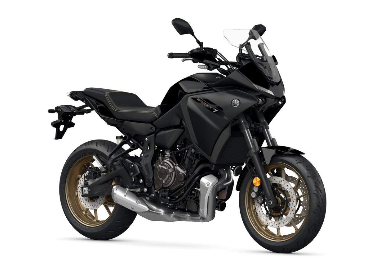 2024-Yamaha-MT07TR-EU-Midnight_Black-360-Degrees-001-03.jpg