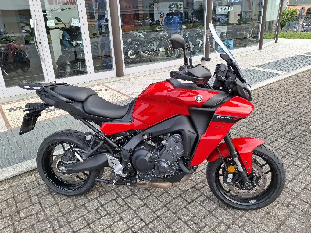 TRACER 9 ABS 2023 REDLINE.jpg