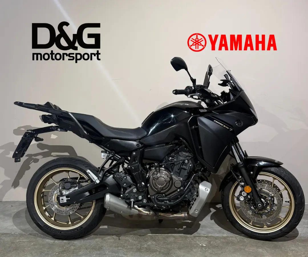 YA MODELLO_FOTO USATI (3).png