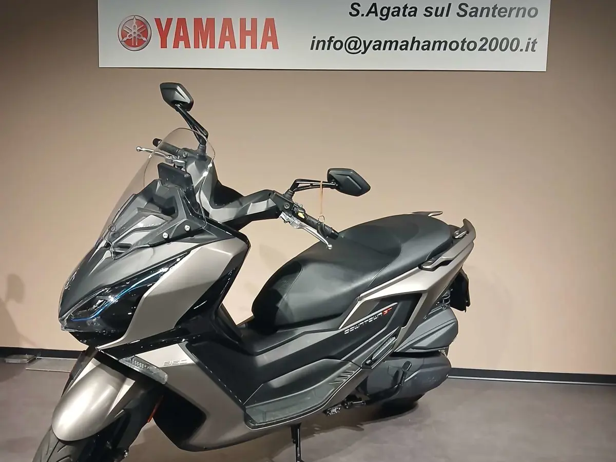KYMCO D. T. 350GT (8).jpg