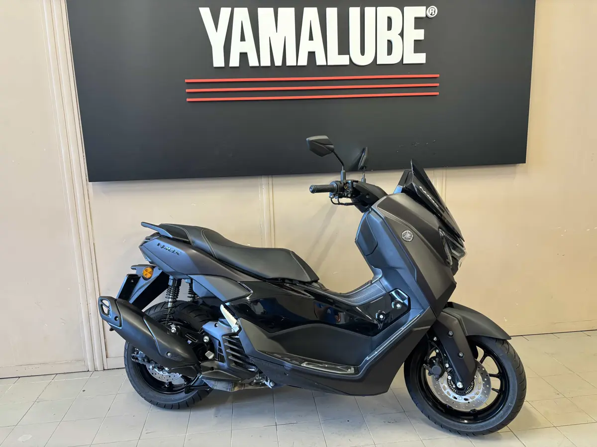 NMAX 125 TECH (1).jpg