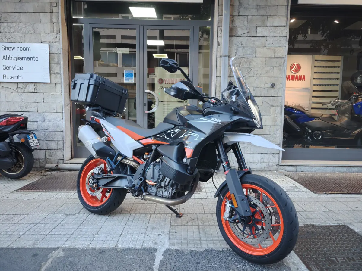 Motorshow srl KTM 890 SMT 5.jpeg