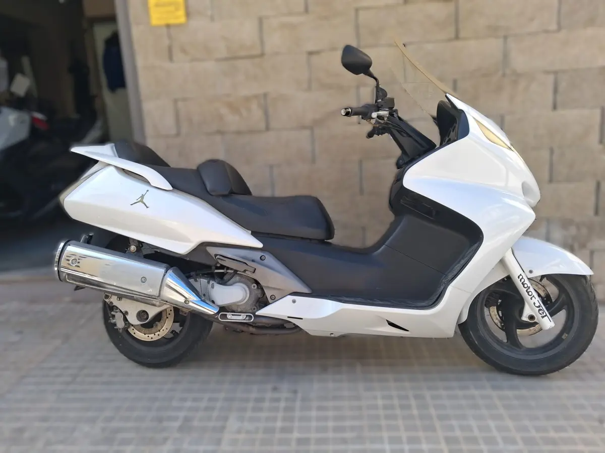 WhatsApp Image 2026-04-16 at 11.28.23 (4).jpeg