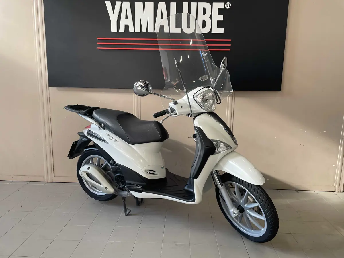LIBERTY 125 (1).jpg
