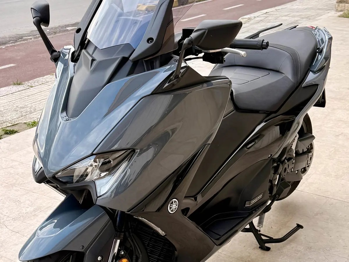 YAMAHA TMAX 560 TECH 2021 MSC MOTORI YAMAHA LECCE.jpeg