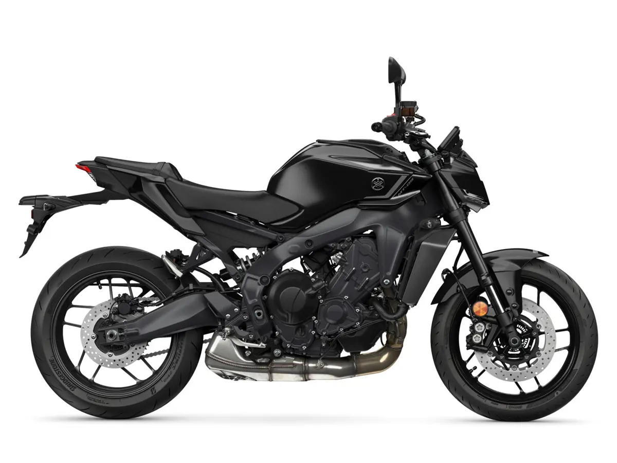 2025-Yamaha-MT09A-EU-Tech_Black-Studio-002-03.jpg