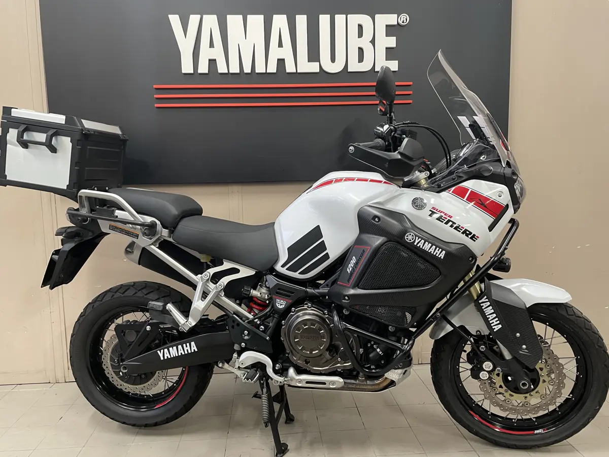 XT1200Z BIANCO (1).jpg