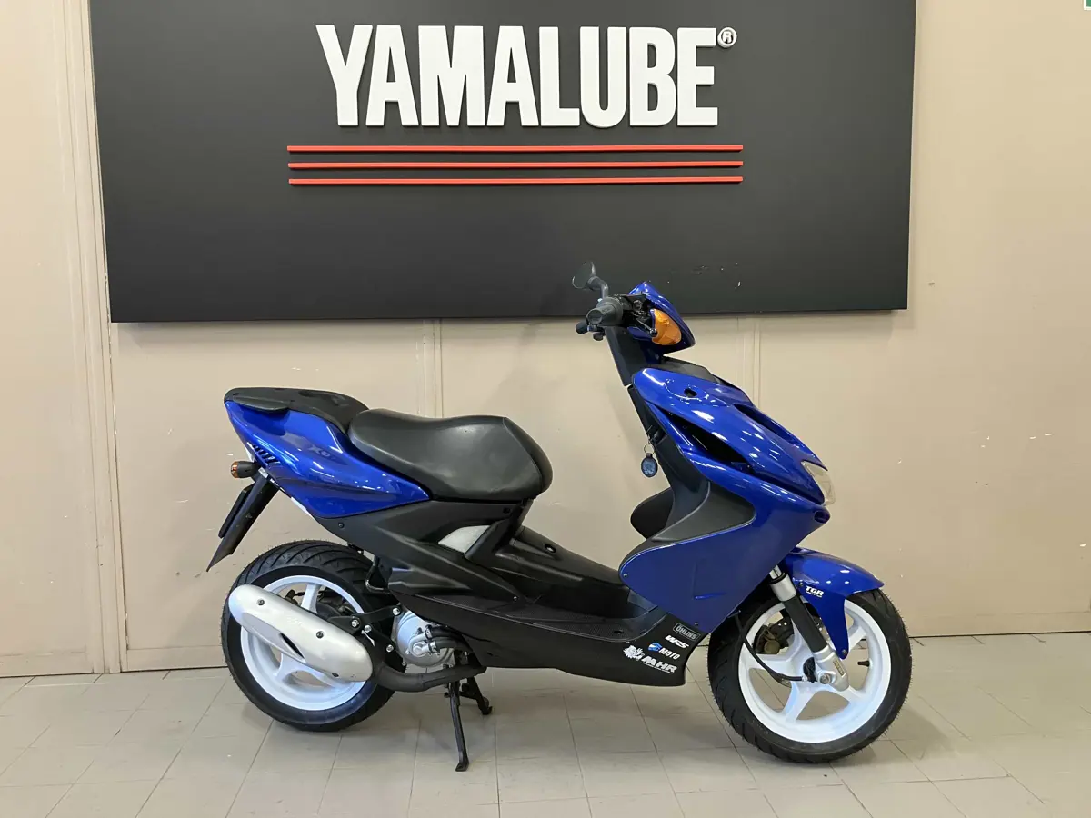 AEROX 50 BLU (1).jpg