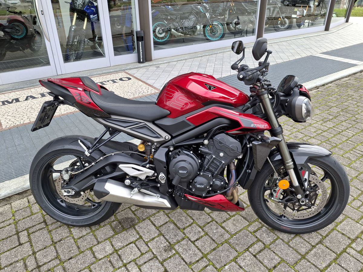 STREET TRIPLE 765 RS 2023 7.jpg