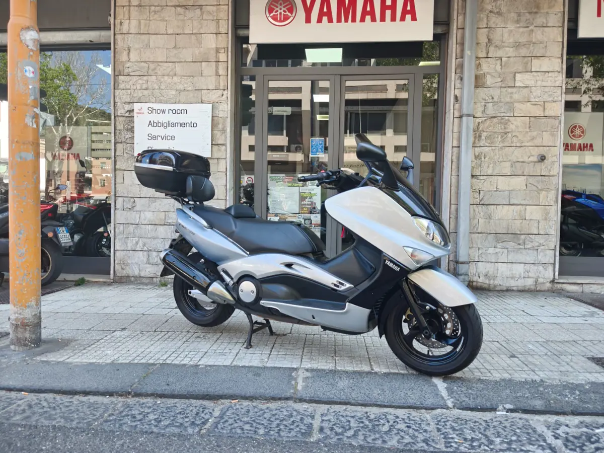 Motorshow srl Yamaha Tmax 500 carb.jpeg