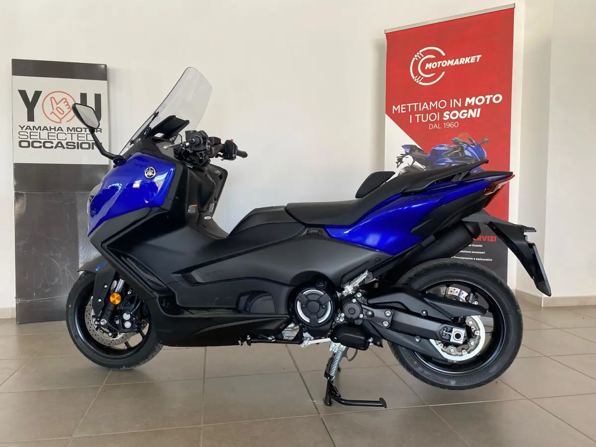 T MAX BLUE 5.jpeg