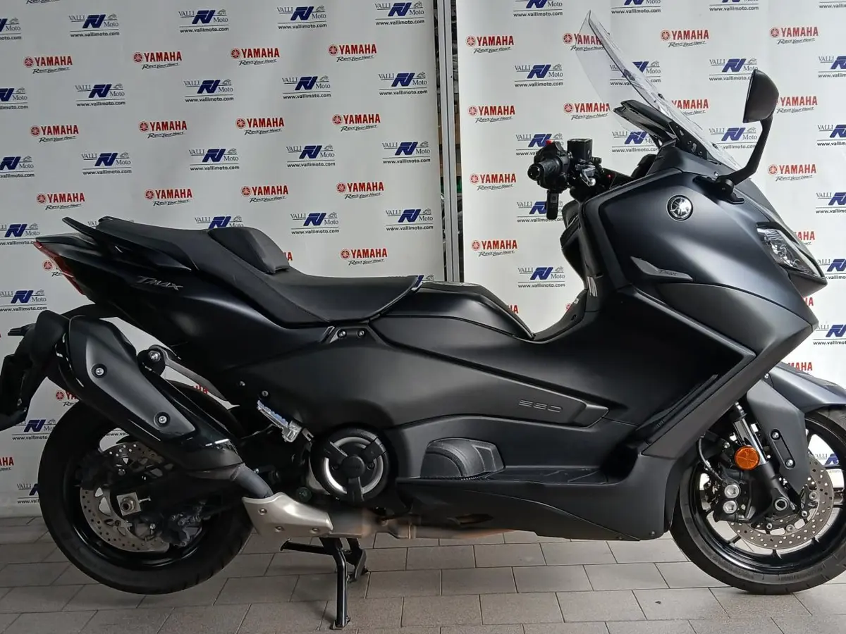 TMAXFA72081 1.jpg