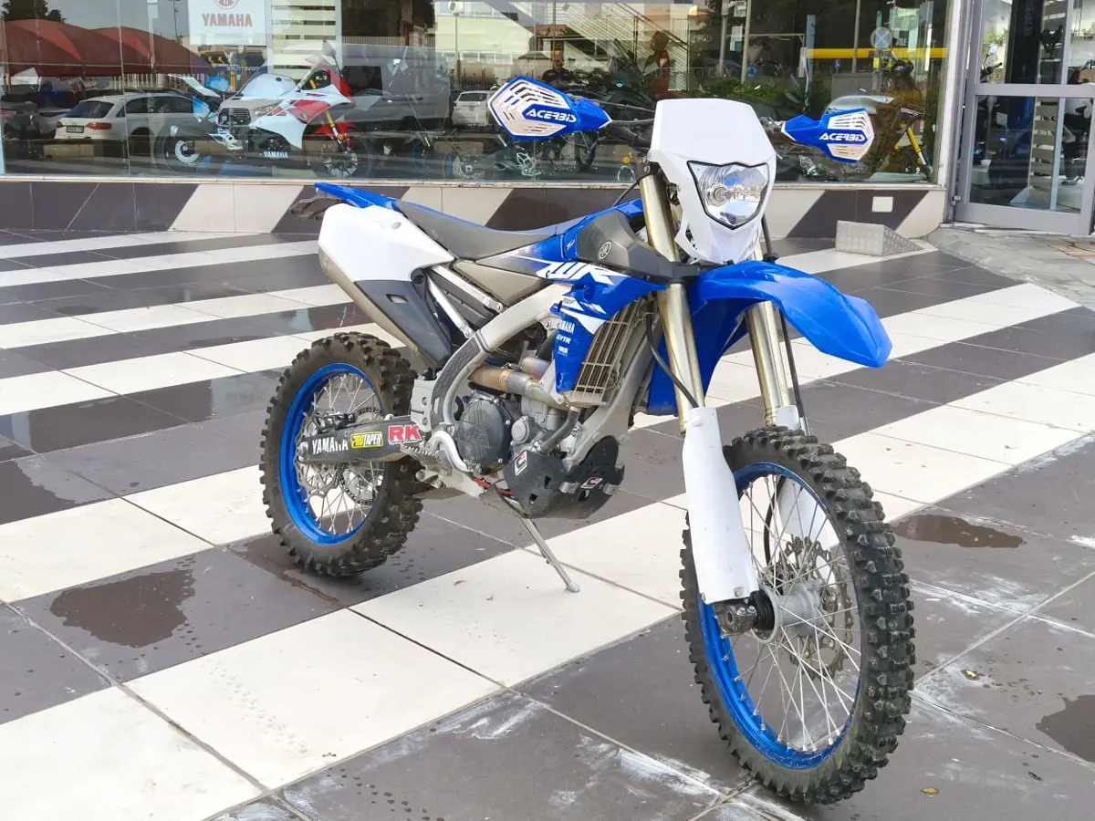 Motorshow-Yamaha-0909796508-Usato-Sicilia-yamaha-wr-250-usata-2018-vista-anteriore-dx-barcellona-pozzo-di-gotto.jpeg