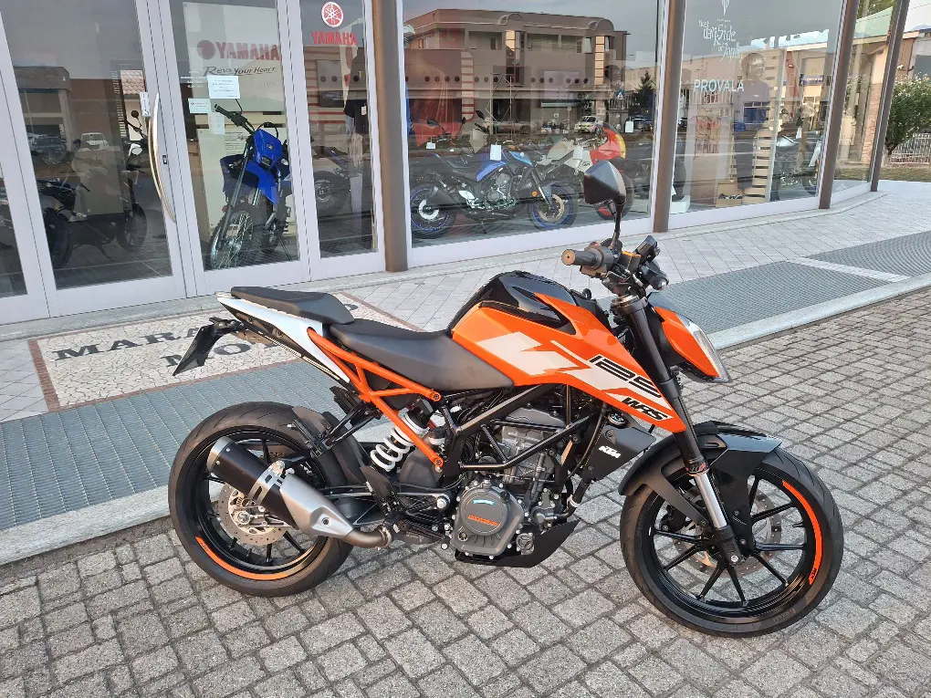 KTM DUKE 125 2020.jpg