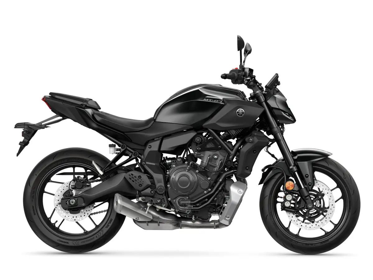 2025-Yamaha-MT07A-EU-Tech_Black-Studio-002-03.jpg