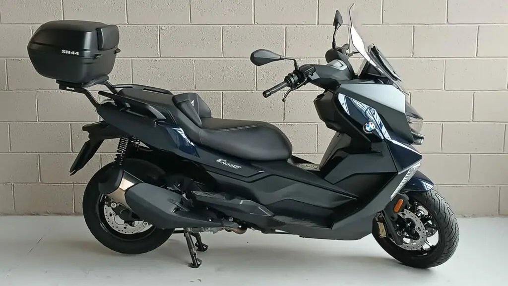 C400.jpg