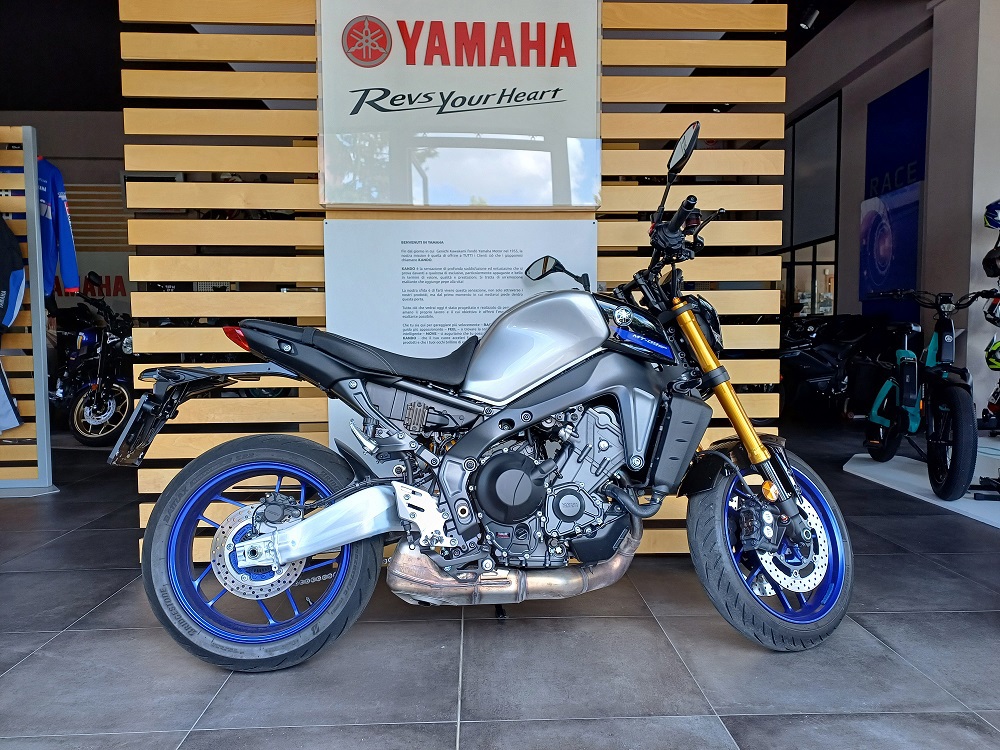 yamahamt09spusatabergamo.jpg