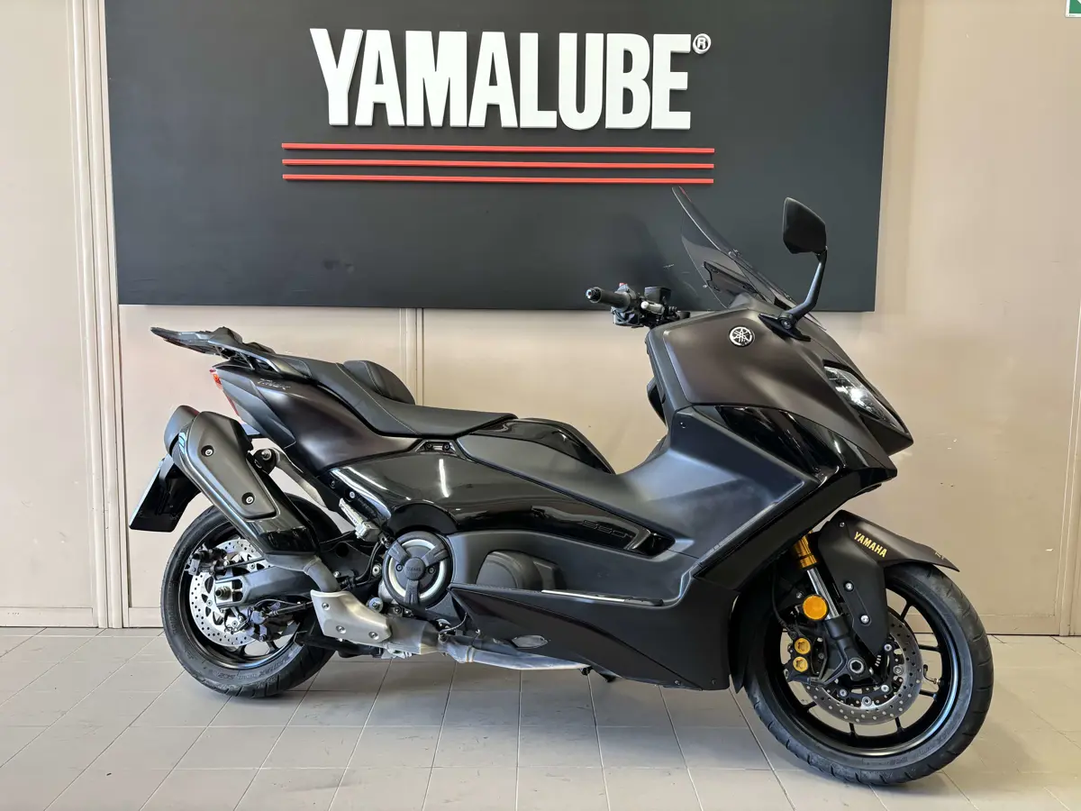 TMAX ex Biancanelli (1).jpg