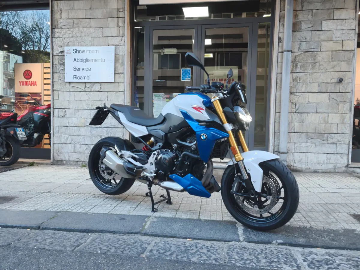 BMW F 900 R BIANCO BLU usata disponibile a ME
