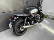 Speed Twin 900 Matt Grey 3.jpg