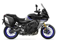 2025-Yamaha-MT09ATRDXCS-EU-Icon_Performance-Studio-002-03_Tablet - Copia.jpg