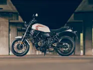 2024-Yamaha-XS700-EU-Historic_White-Static-005-03.jpg