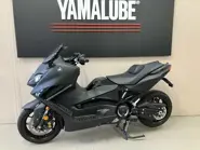TMAX NERO OPACO ex Mazzavillani (2).jpg