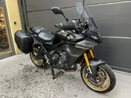 Tracer 9 GT MidnightBlack 2.jpeg