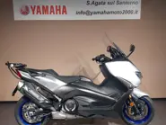 YAM T MAX 530 SX 2018 (2).jpg