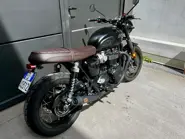 Bonneville T120 1.jpg
