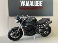 TRIUMPH Speed Triple 1050  (3).jpg