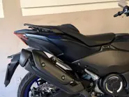 T Max 560 post..jpg