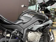 ChitarraiMotor_z1000xr bmw_jpeg.jpeg