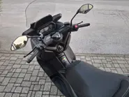 YAMAHA XMAX 300 2025 AZIENDALE 4.jpg