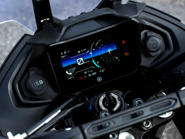 2023-Yamaha-MT07TR-EU-Detail-001-03.jpg