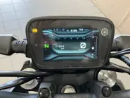 MT125 NERO (1).jpg
