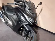 KYMCO AK 550 (2).jpg