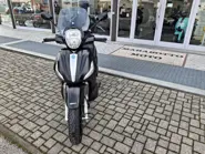 BEVERLY 350 SPORT 2.jpg