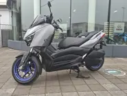 Yamaha Xmax 300 F.lli Maggi Vigevano 2.jpg