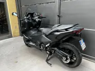 TMAX 560 Sword Grey 7.jpg