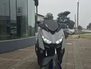 Yamaha Xmax 300 F.lli Maggi Vigevano 1.jpg