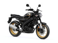 2024-Yamaha-XS125SV-EU-Historic_Black-360-Degrees-001-03.jpg