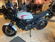 xs 700 3.jpeg